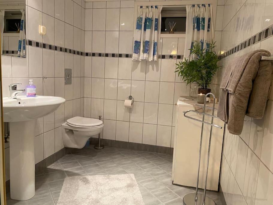 Leilighet Sentralt Til Sandefjord Og Torp Flyplass 外观 照片